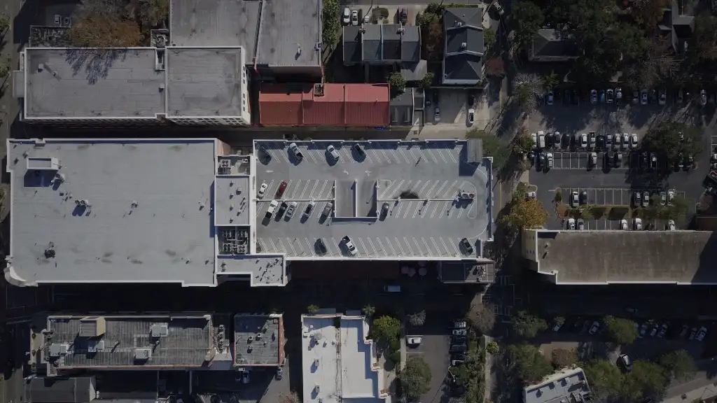 Flat roof installation on commercial building in Billings